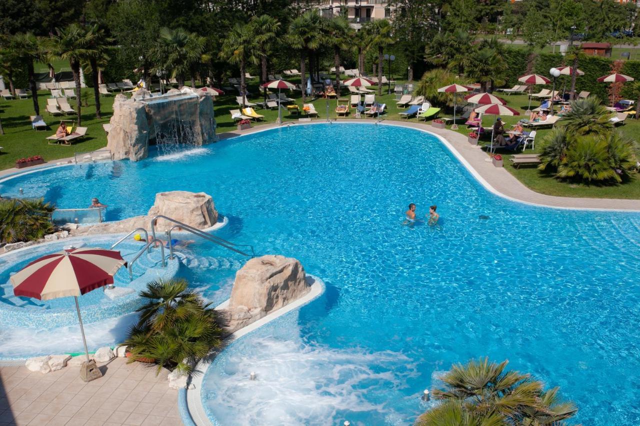 Hotel Terme All'Alba Abano Terme Esterno foto